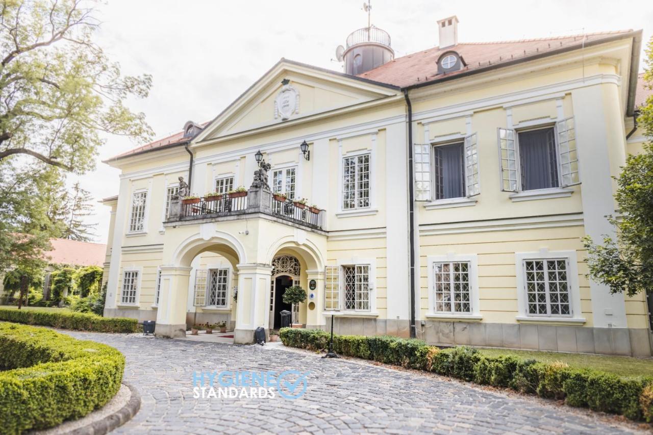 Röjtökmuzsaj Szidonia Castle酒店 外观 照片